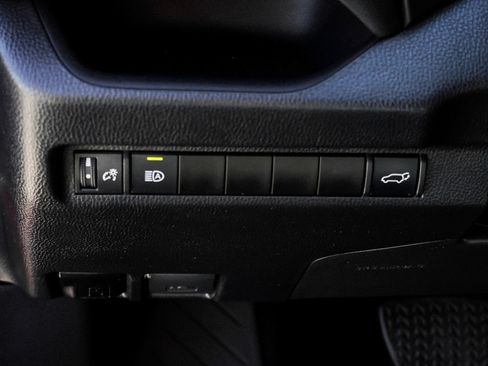 Certified 2024 Toyota RAV4 XLE AWD/4WD image 18