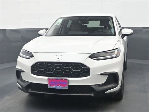 New 2026 Honda HR-V LX image 3