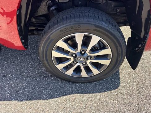 Used 2021 Toyota Tundra Limited w/ Limited Premium Package image 11