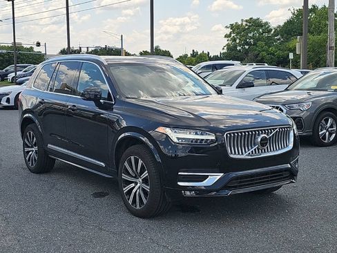 Used 2023 Volvo XC90 B6 Plus w/ Protection Package Premier AWD/4WD image 1