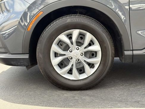 Used 2025 Honda CR-V LX image 9