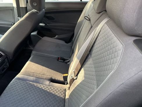 Used 2018 Volkswagen Tiguan S image 10