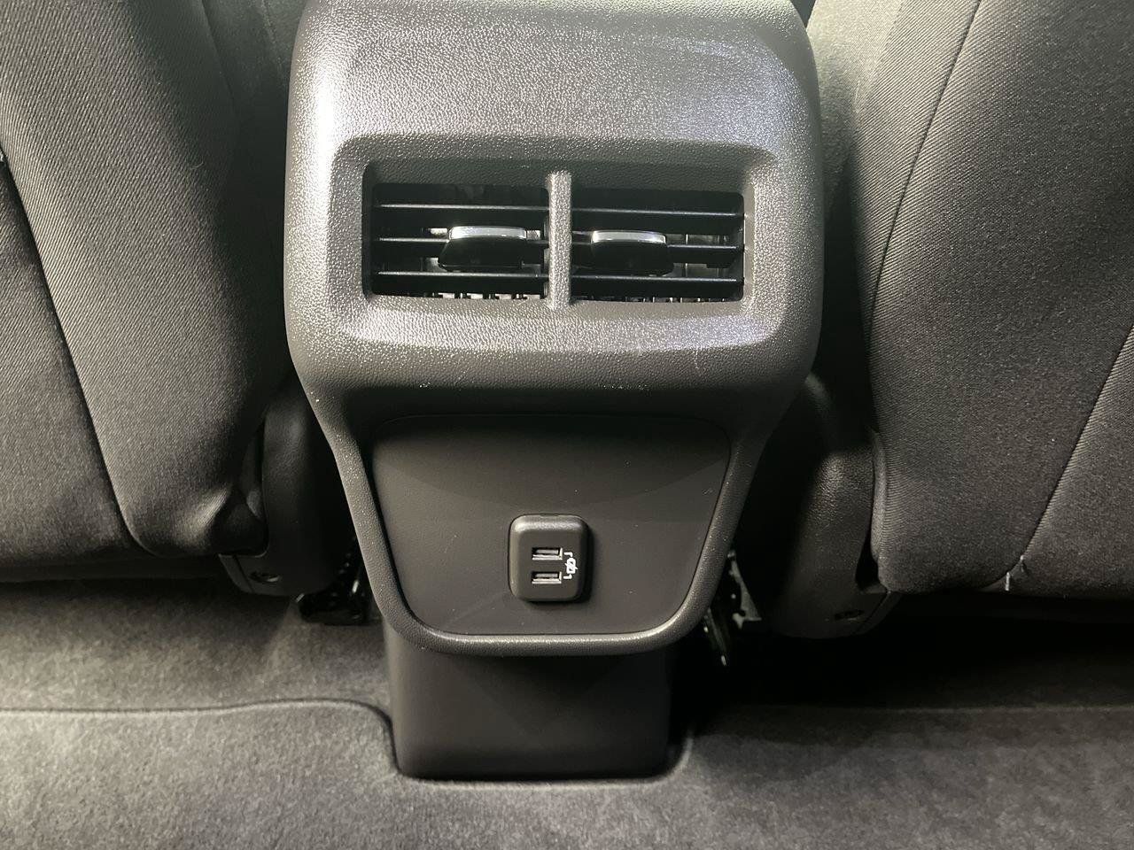 Used 2021 Chevrolet Equinox LT AWD/4WD image 11