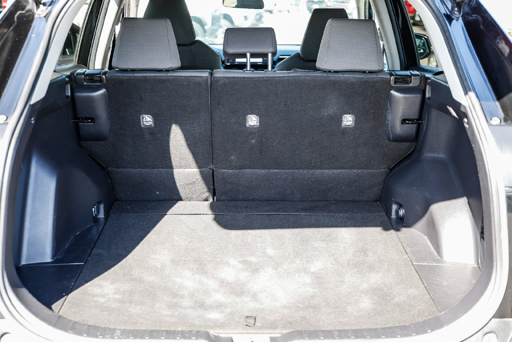 Used 2022 Toyota RAV4 XLE AWD/4WD image 56