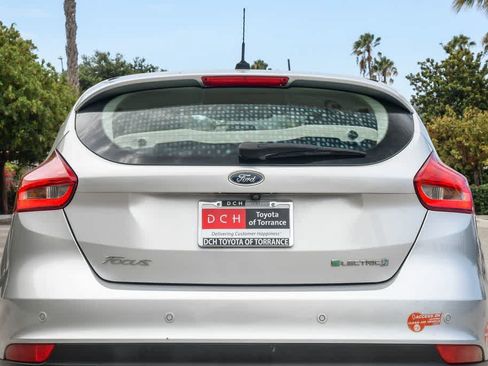 Used 2017 Ford Focus Electric Hatchback FWD image 6