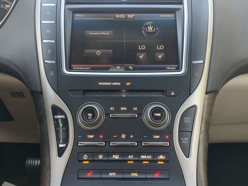 Used 2016 Lincoln MKX Select image 58