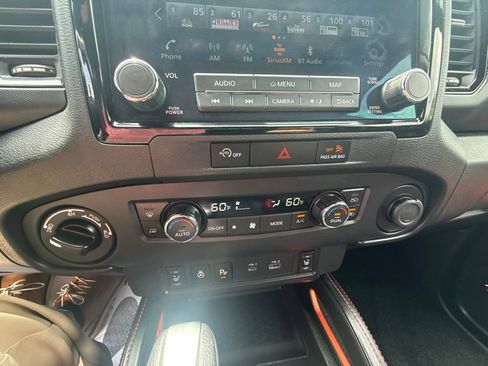 Used 2023 Nissan Frontier PRO-4X w/ Pro-4X Premium Package AWD/4WD image 15