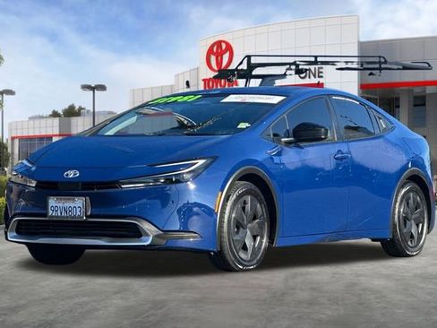 Certified 2024 Toyota Prius Prime SE image 11