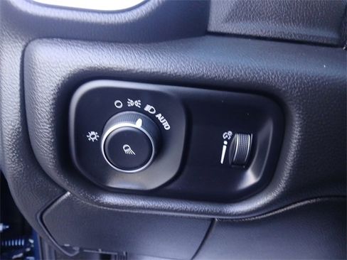 Used 2022 RAM 2500 Lone Star image 18