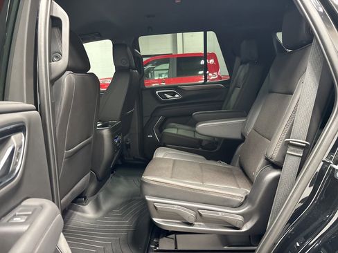 Used 2024 Chevrolet Tahoe High Country AWD/4WD image 14