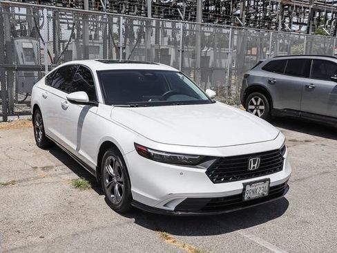 Used 2024 Honda Accord EX-L image 2