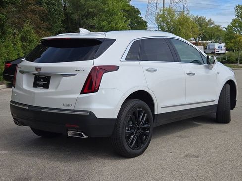 New 2025 Cadillac XT5 Luxury image 11