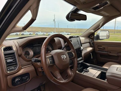 Used 2022 RAM 3500 Limited image 25