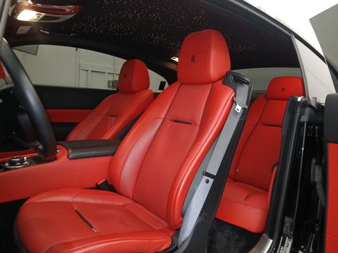 Used 2018 Rolls-Royce Wraith RWD image 15
