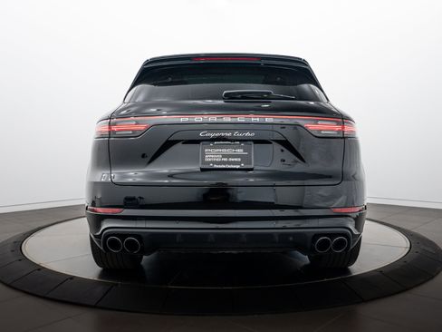 Certified 2023 Porsche Cayenne Turbo AWD/4WD image 6