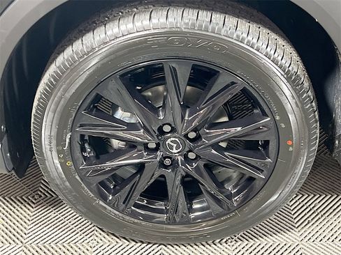 New 2025 MAZDA CX-5 Carbon Edition image 23