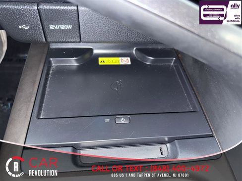 Used 2023 Toyota Camry XSE image 32