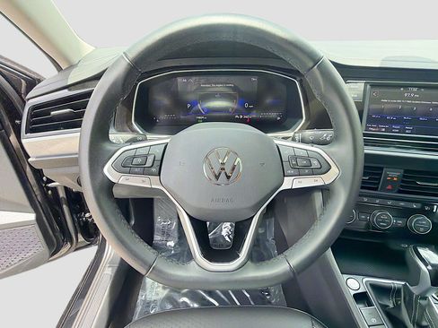 Used 2024 Volkswagen Jetta SE w/ Panoramic Sunroof Package FWD image 36