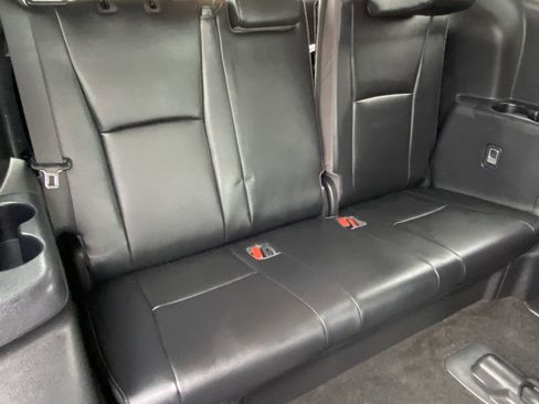 Used 2023 Toyota Highlander Platinum image 13