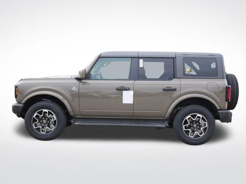 New 2026 Ford Bronco Outer Banks AWD/4WD image 7