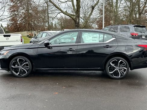 New 2025 Nissan Altima 2.5 SR image 5