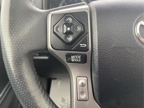 Used 2018 Toyota 4Runner SR5 Premium AWD/4WD image 25