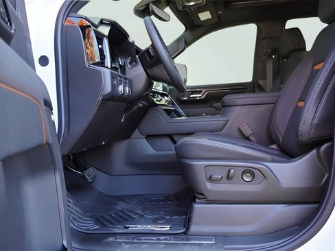 New 2026 GMC Sierra 2500 AT4 w/ AT4 Premium Plus Package image 29