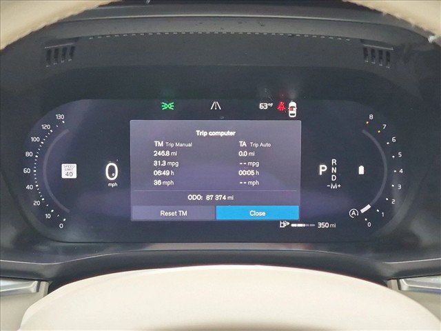 Used 2023 Volvo XC60 B5 Core w/ Climate Package FWD image 11
