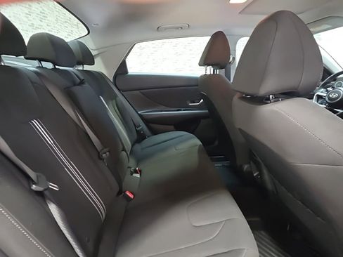 Used 2025 Hyundai Elantra SEL FWD image 11
