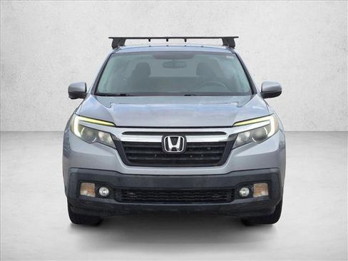 Used 2017 Honda Ridgeline RTL-T image 2