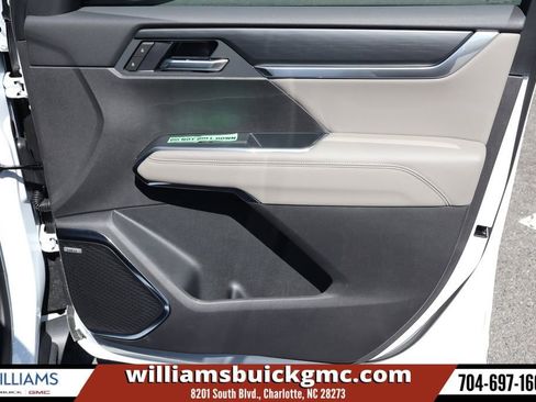 New 2026 GMC Acadia Elevation w/ Elevation Premium Package FWD image 26