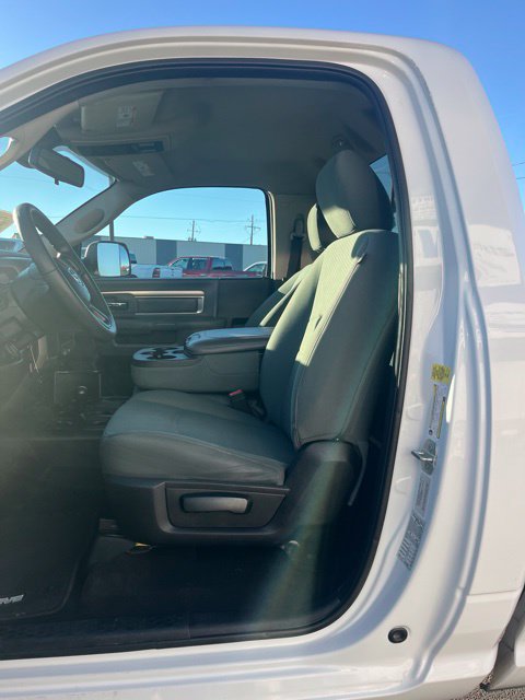 Used 2015 RAM 2500 ST AWD/4WD image 36