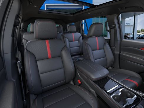 New 2026 Chevrolet Traverse RS FWD image 16