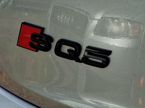 Used 2023 Audi SQ5 Premium Plus w/ Premium Plus Package AWD/4WD image 4