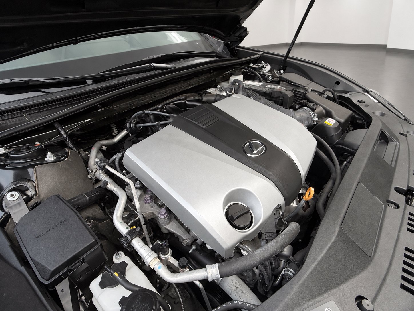 Used 2023 Lexus ES 350 Ultra Luxury w/ Accessory Package (Z2) FWD image 8