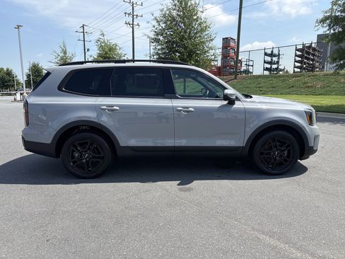 Used 2024 Kia Telluride EX X-Line AWD/4WD image 10