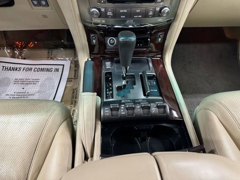Used 2010 Lexus LX 570 4WD image 39