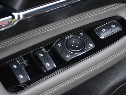 Used 2023 Lincoln Corsair AWD w/ Equipment Group 101A image 22