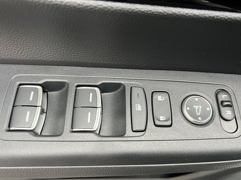 Used 2023 Honda CR-V EX-L image 11