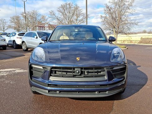 Used 2023 Porsche Macan image 2