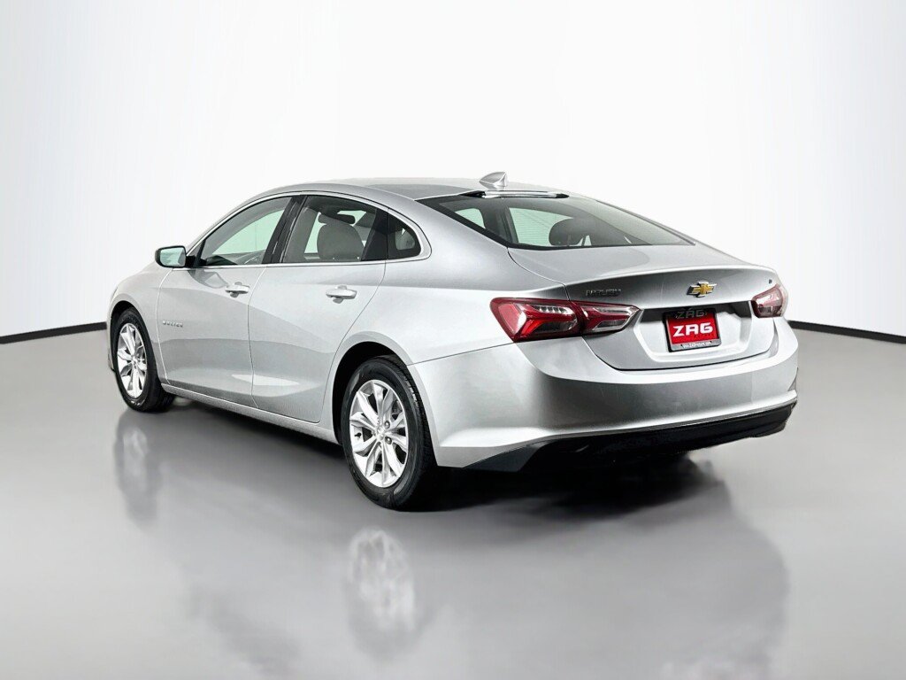 Used 2019 Chevrolet Malibu LT FWD image 3