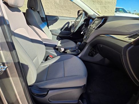 Used 2018 Hyundai Santa Fe Sport image 18