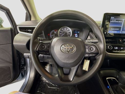 Used 2022 Toyota Corolla LE FWD image 13