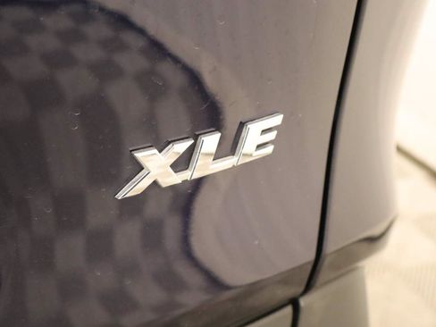 Used 2024 Toyota RAV4 XLE FWD image 20