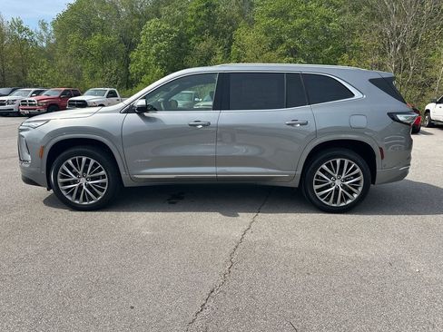 New 2026 Buick Enclave Avenir FWD image 9