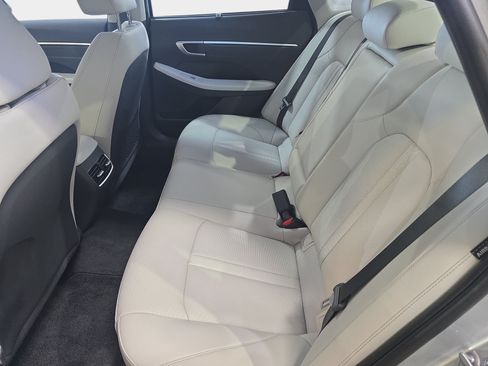 Used 2025 Hyundai Sonata Limited FWD image 11
