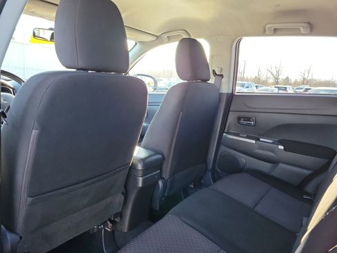 Used 2019 Mitsubishi Outlander Sport SE image 14