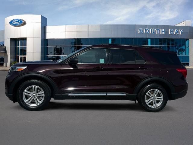 Certified 2023 Ford Explorer XLT RWD image 2