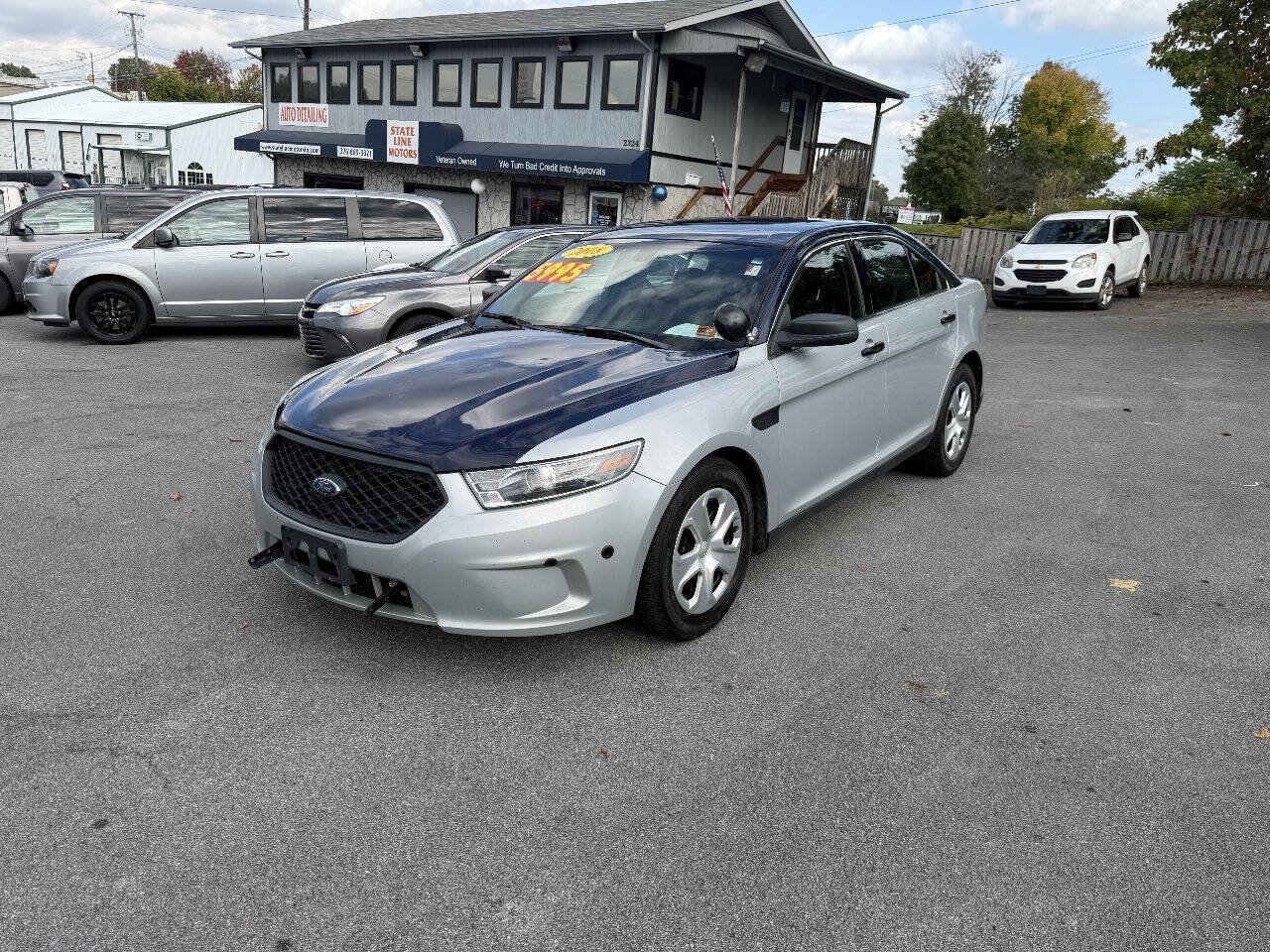 Used 2018 Ford Taurus Police Interceptor AWD image 2