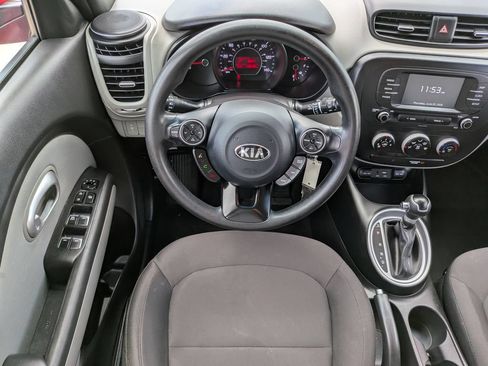 Used 2019 Kia Soul FWD image 15